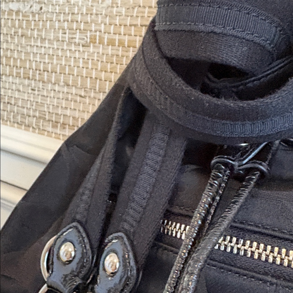 Coach Poppy Black Drawstring Bucket Bag EUC - Picture 16 of 16